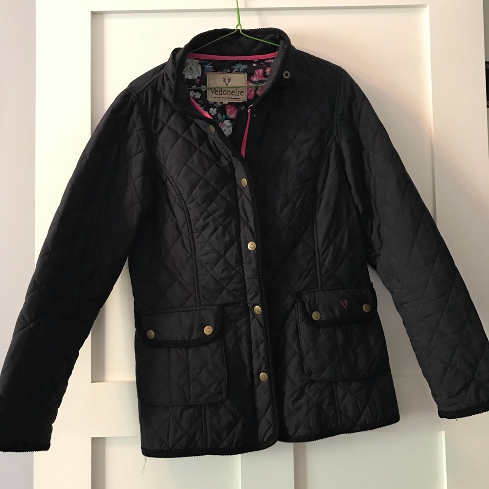 Lightly Worn Fall Pleated Coat Small - image 1